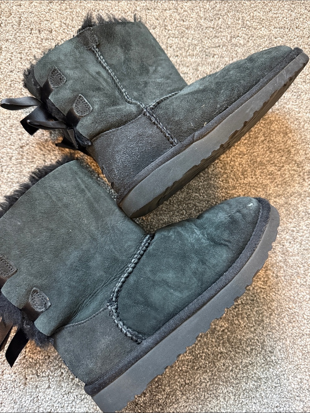 Uggs - Picture 3 of 7